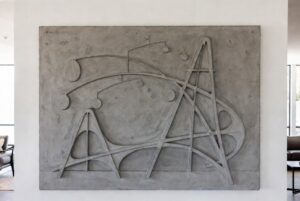 Купити барельєф з бетону «Калдерівський Вихор» — сучасний абстрактний декор 30x50 см