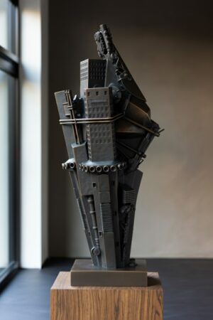 Купити бронзову скульптуру «Пульс Урбану» — інтер'єрна статуя 102 см, натхненна Крісом Бьорденом