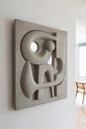 Купити бетонний барельєф «Гармонія Простору» в стилі Барбари Хепуорт — 85x85 см, сучасний абстрактний декор